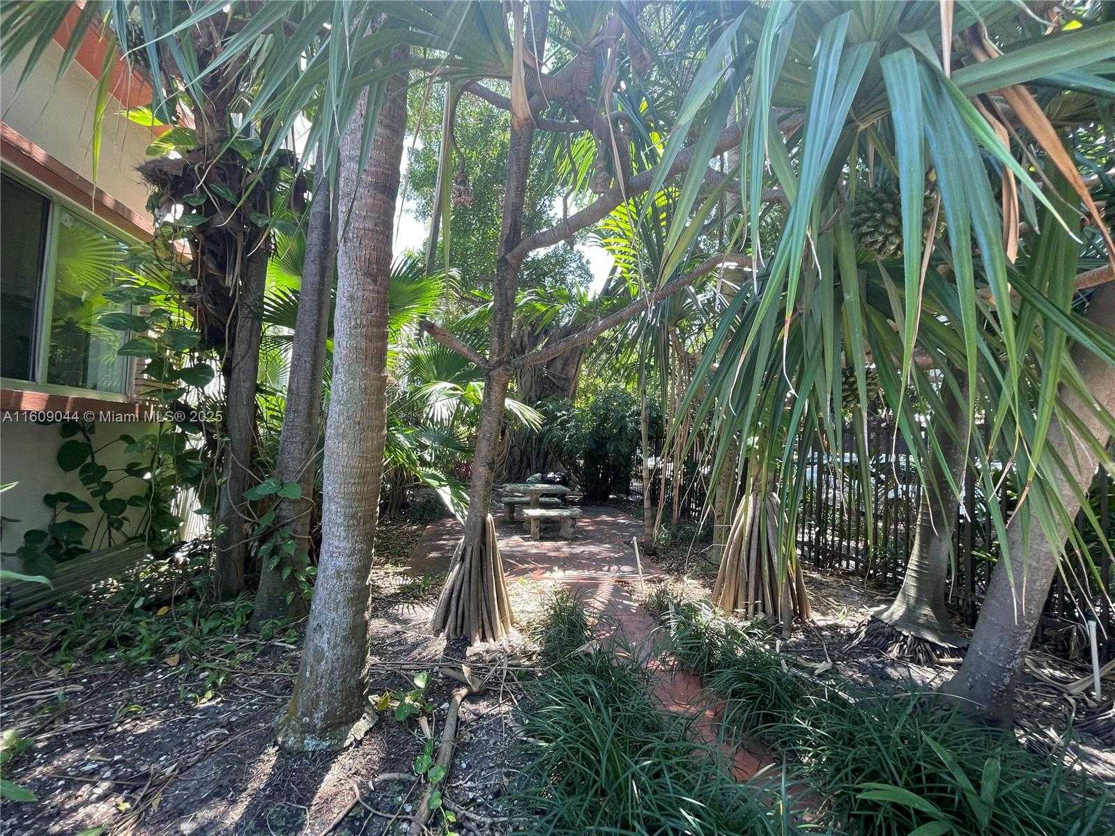 Small Image of 730 12TH ST #10, Miami Beach Number 22