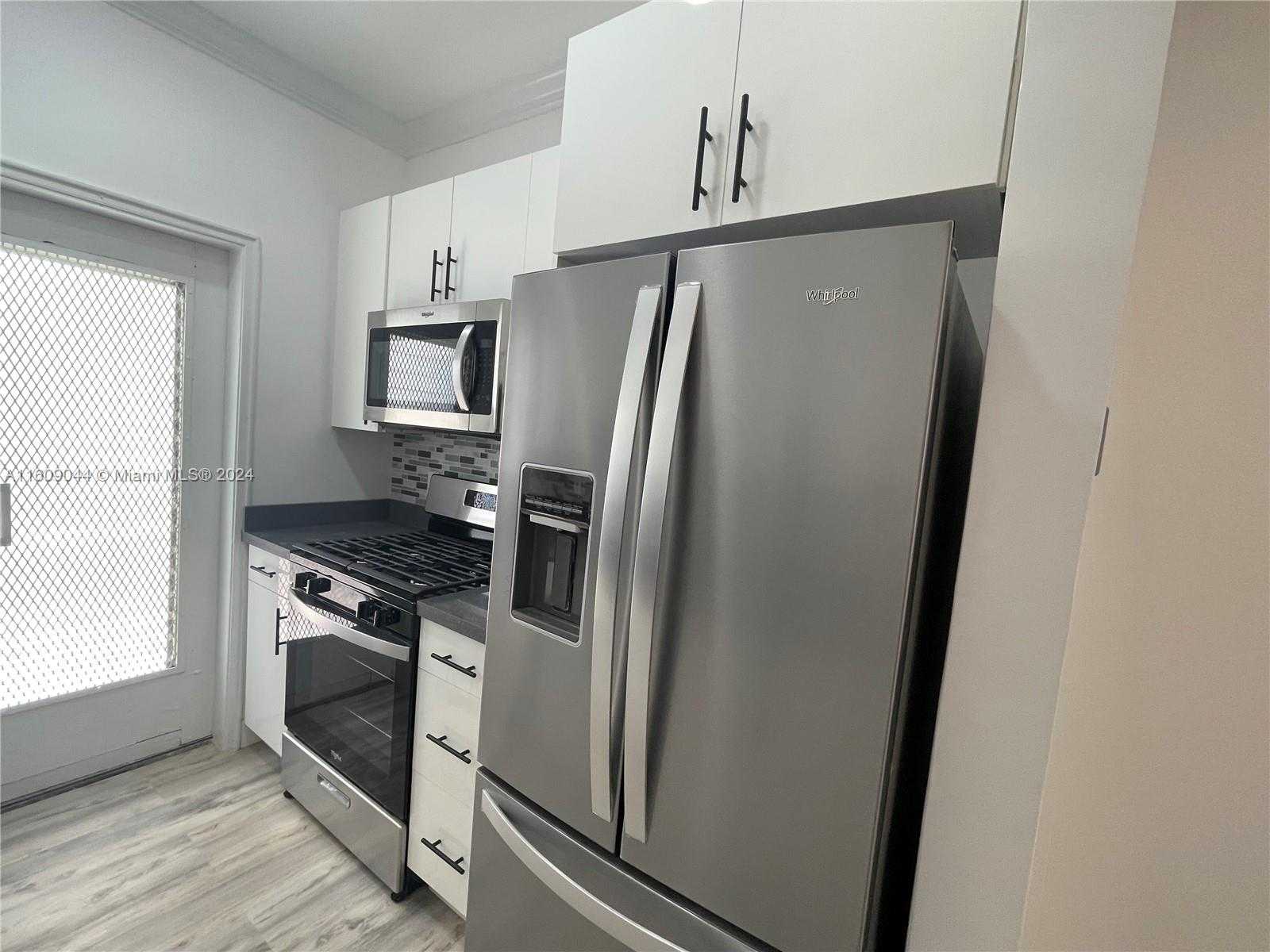 Small Image of 730 12TH ST #10, Miami Beach Number 25