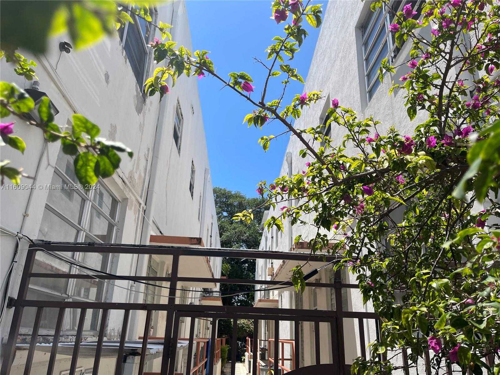 Small Image of 730 12TH ST #10, Miami Beach Number 34