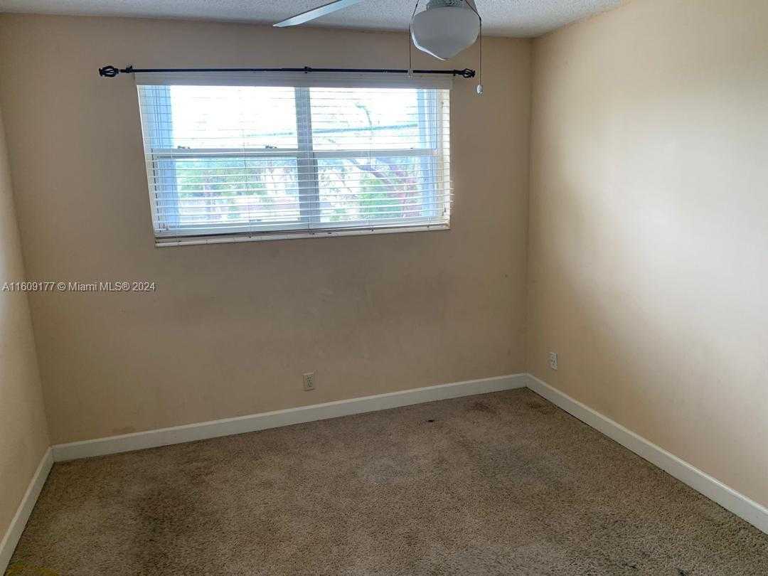 Small Image of 2200 Taylor St, Hollywood, FL 33020, USA Number 18
