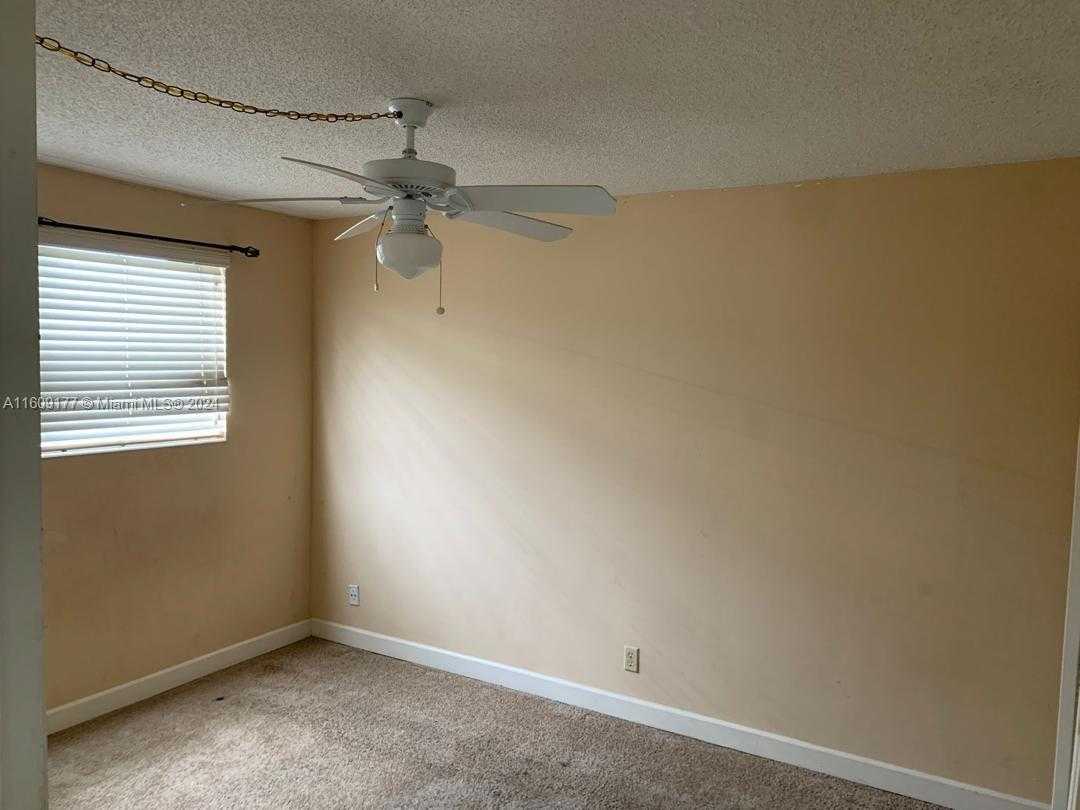 Small Image of 2200 Taylor St, Hollywood, FL 33020, USA Number 21