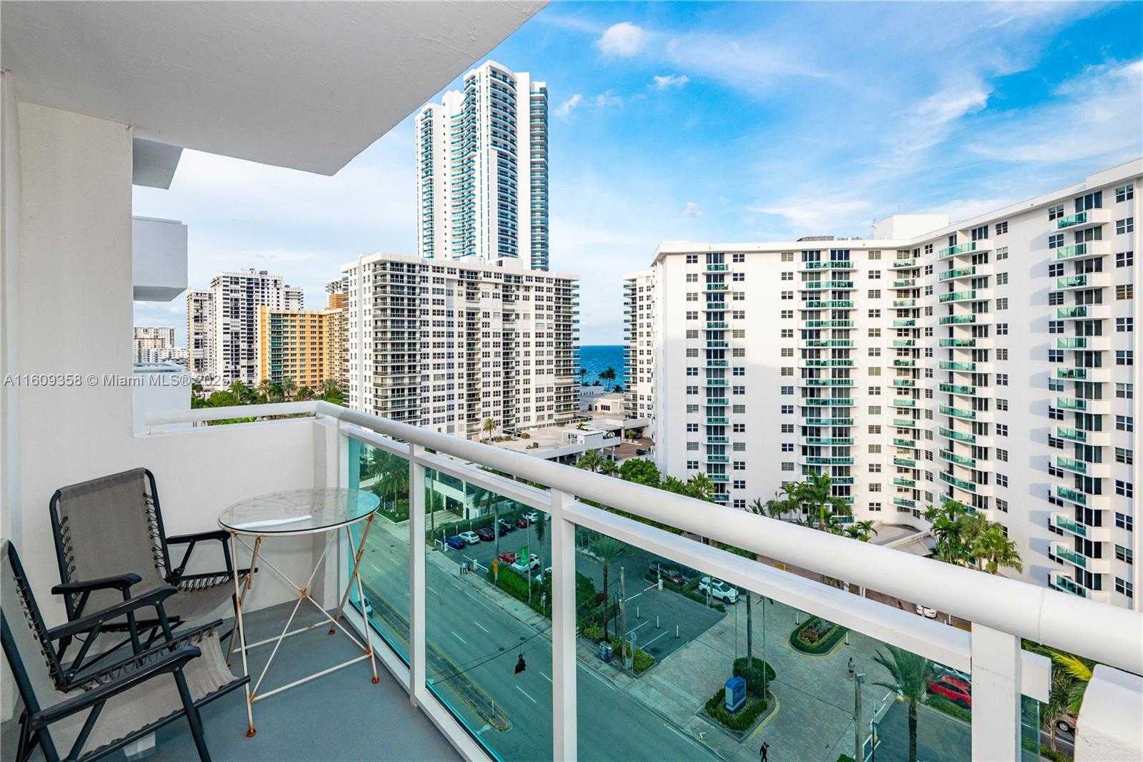 Small Image of 3000 SOUTH OCEAN DR #1006, Hollywood Number 2