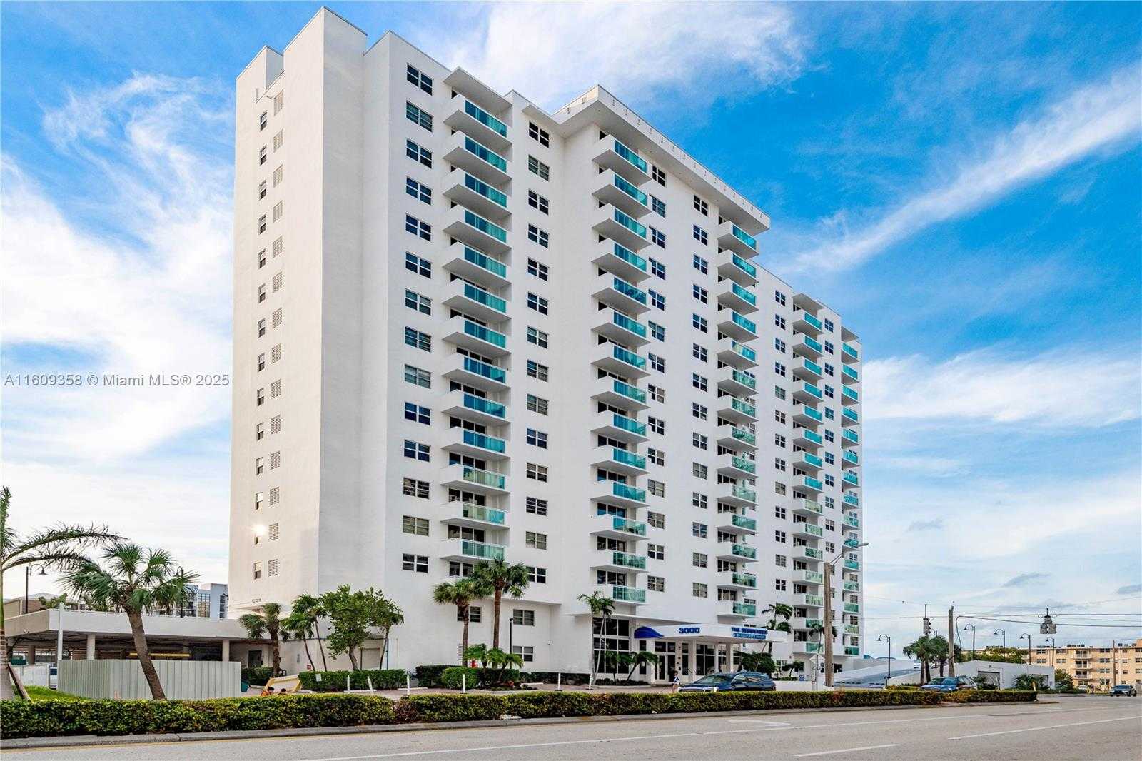 Small Image of 3000 SOUTH OCEAN DR #1006, Hollywood Number 3