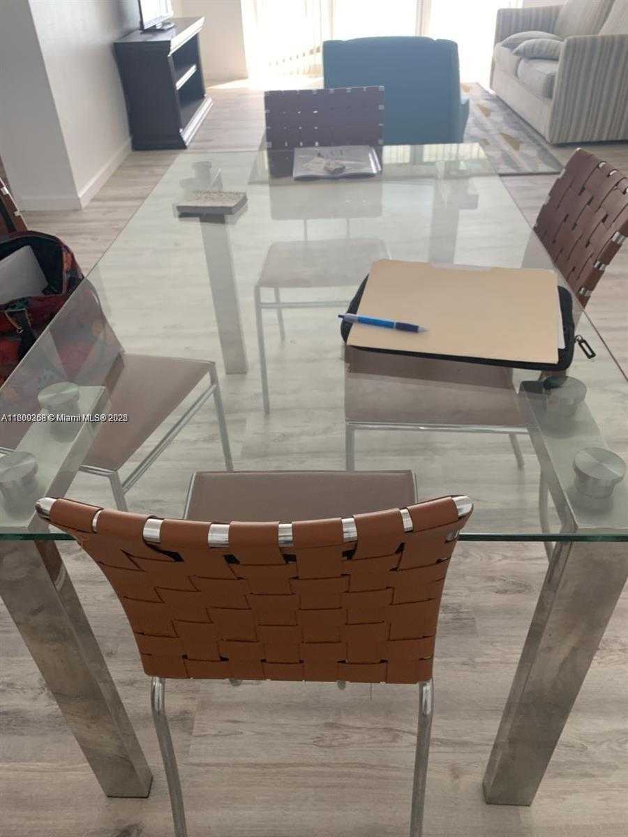 Small Image of 3000 SOUTH OCEAN DR #1006, Hollywood Number 4