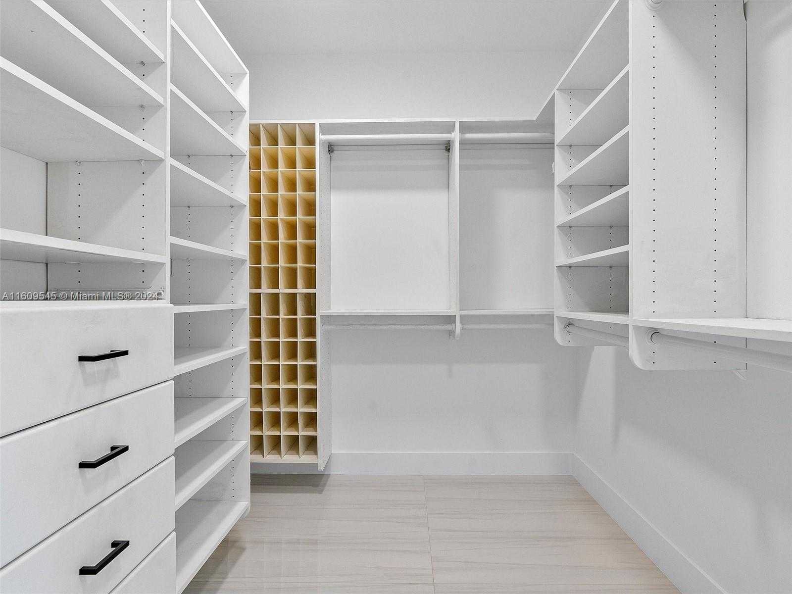 Small Image of 21301 NORTH EAST 38TH AVE #58, Aventura Number 27