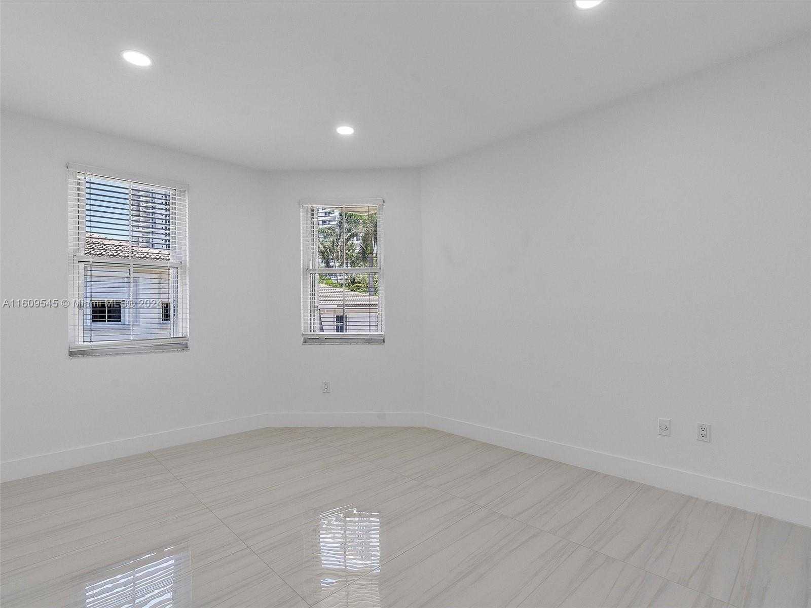 Small Image of 21301 NORTH EAST 38TH AVE #58, Aventura Number 34