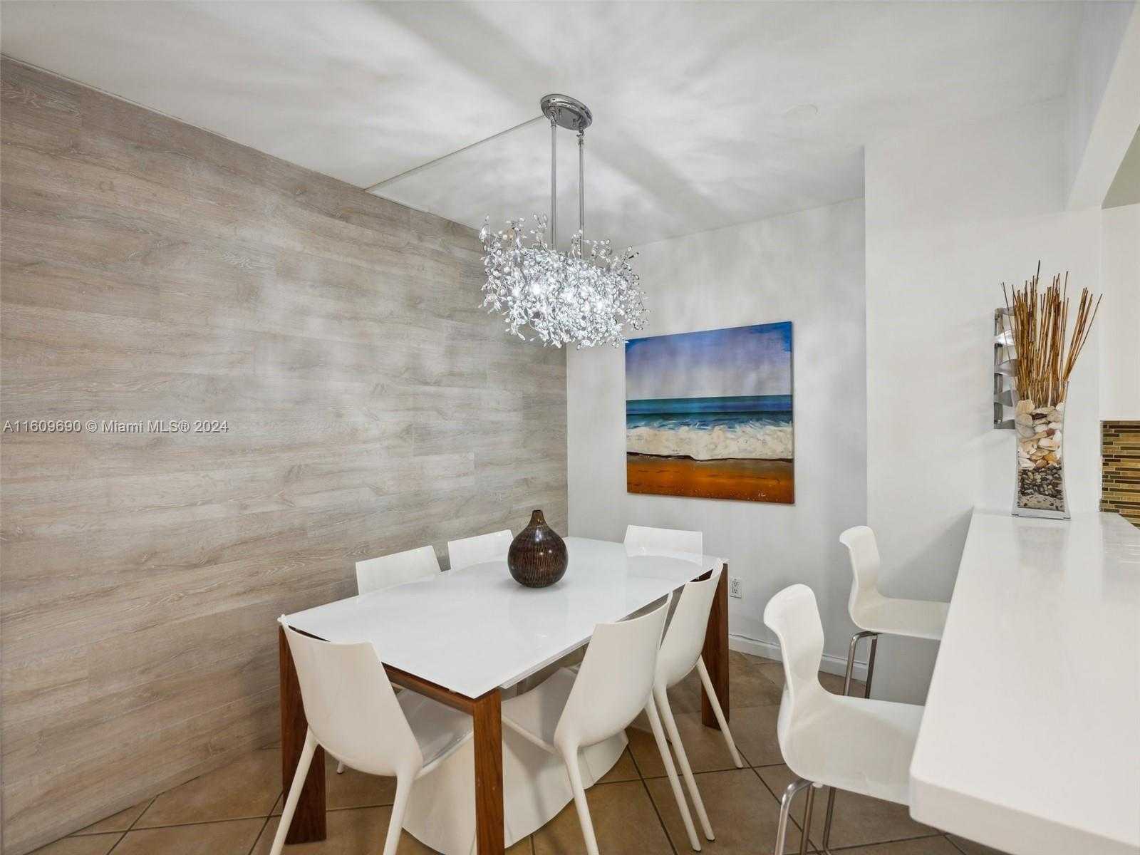 Small Image of 2301 COLLINS AVE #523, Miami Beach Number 11