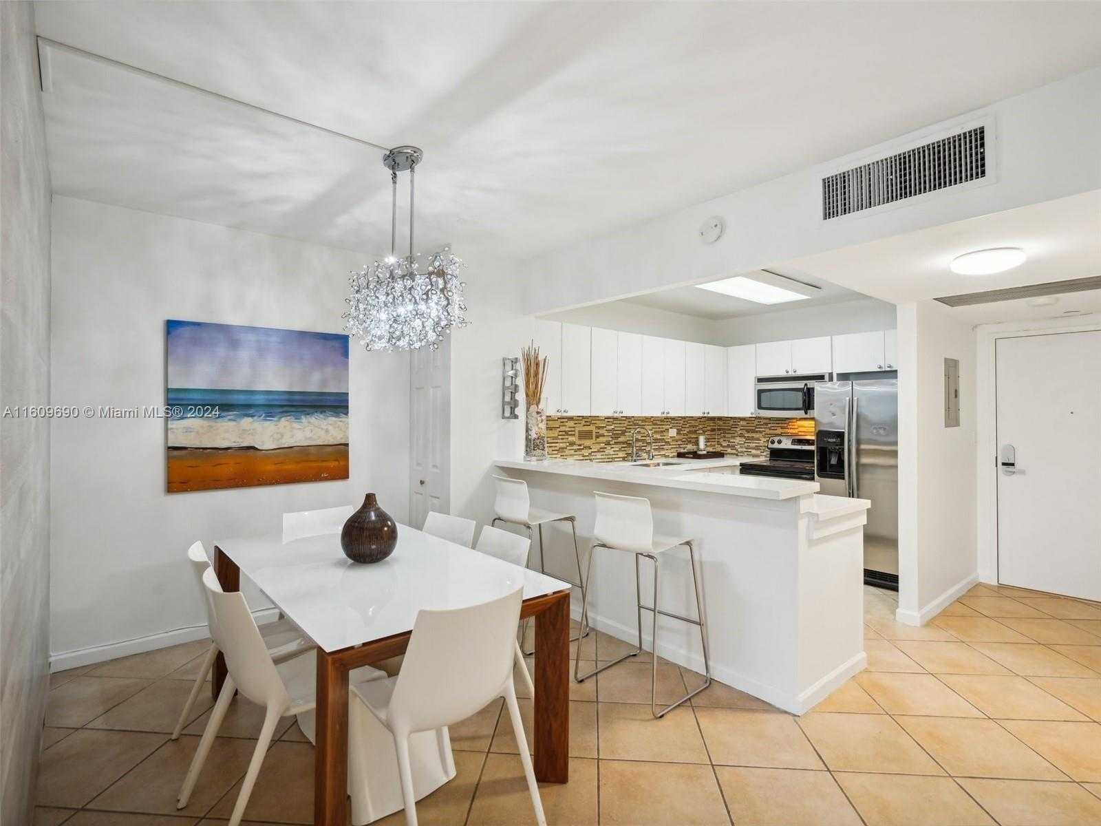 Small Image of 2301 COLLINS AVE #523, Miami Beach Number 12
