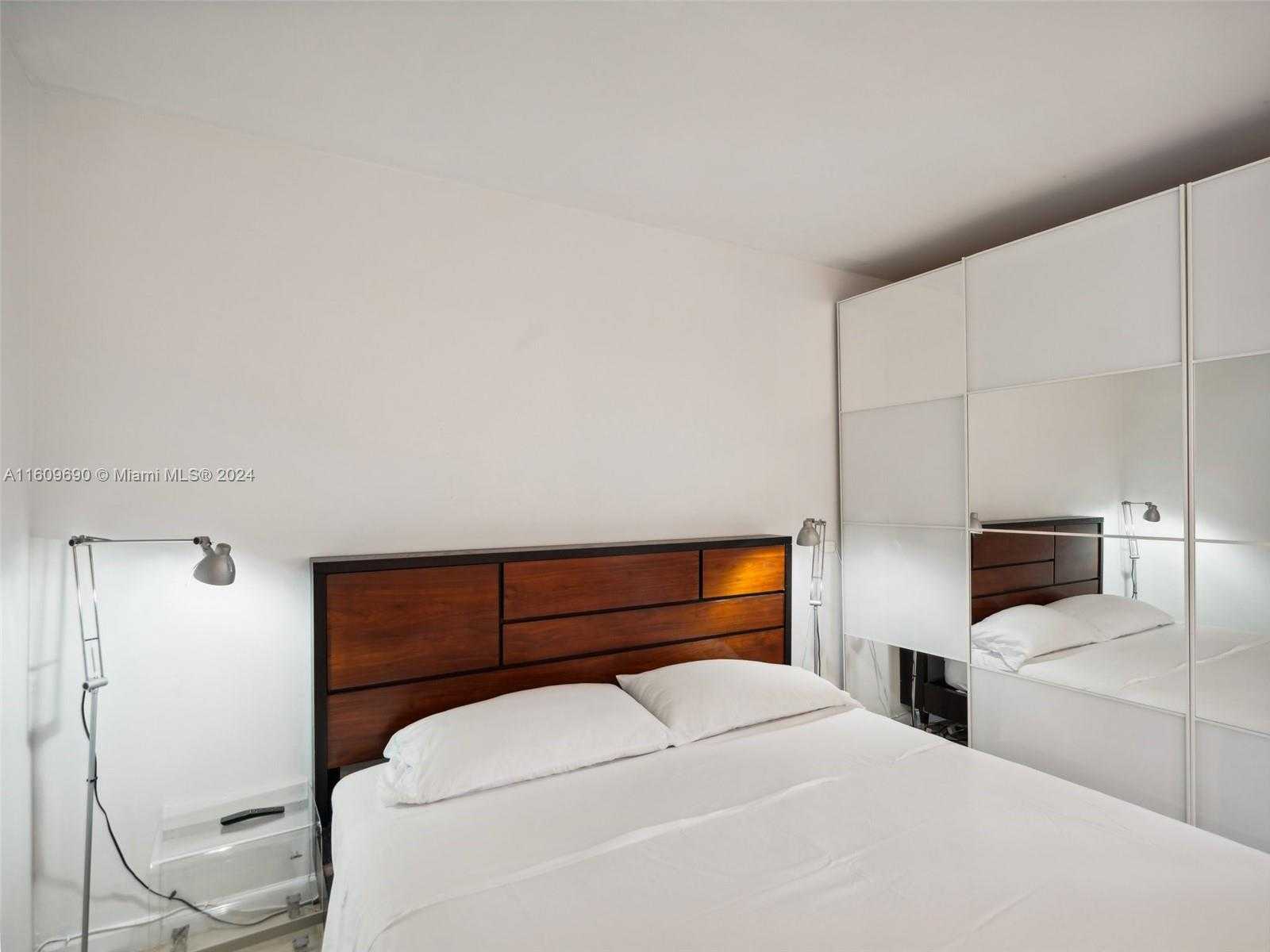 Small Image of 2301 COLLINS AVE #523, Miami Beach Number 24