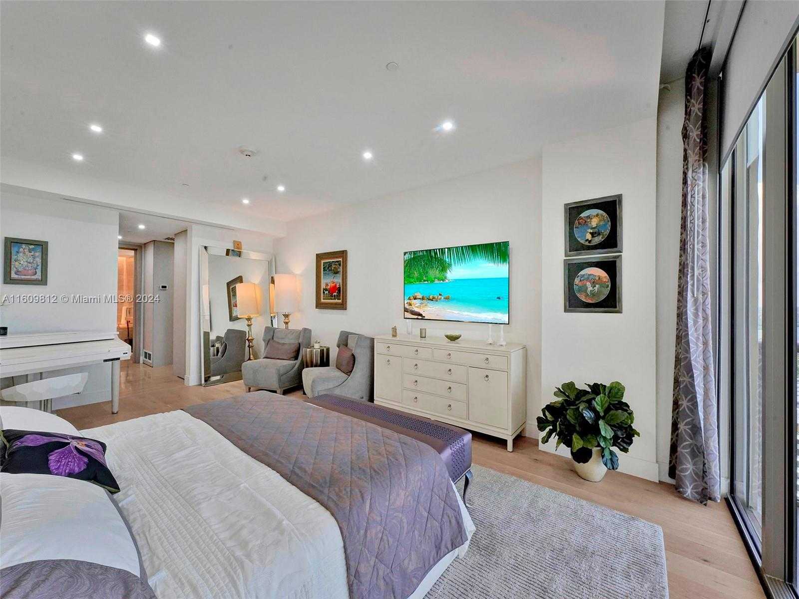 Small Image of 9703 #2501/03, Bal Harbour Number 20