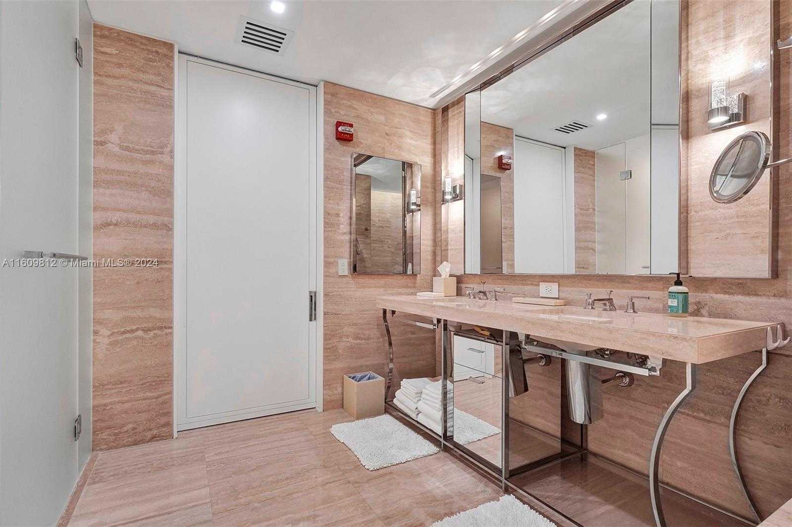 Small Image of 9703 #2501/03, Bal Harbour Number 44