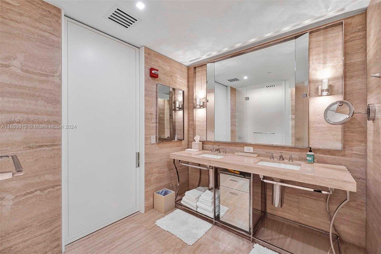 Small Image of 9703 #2501/03, Bal Harbour Number 45