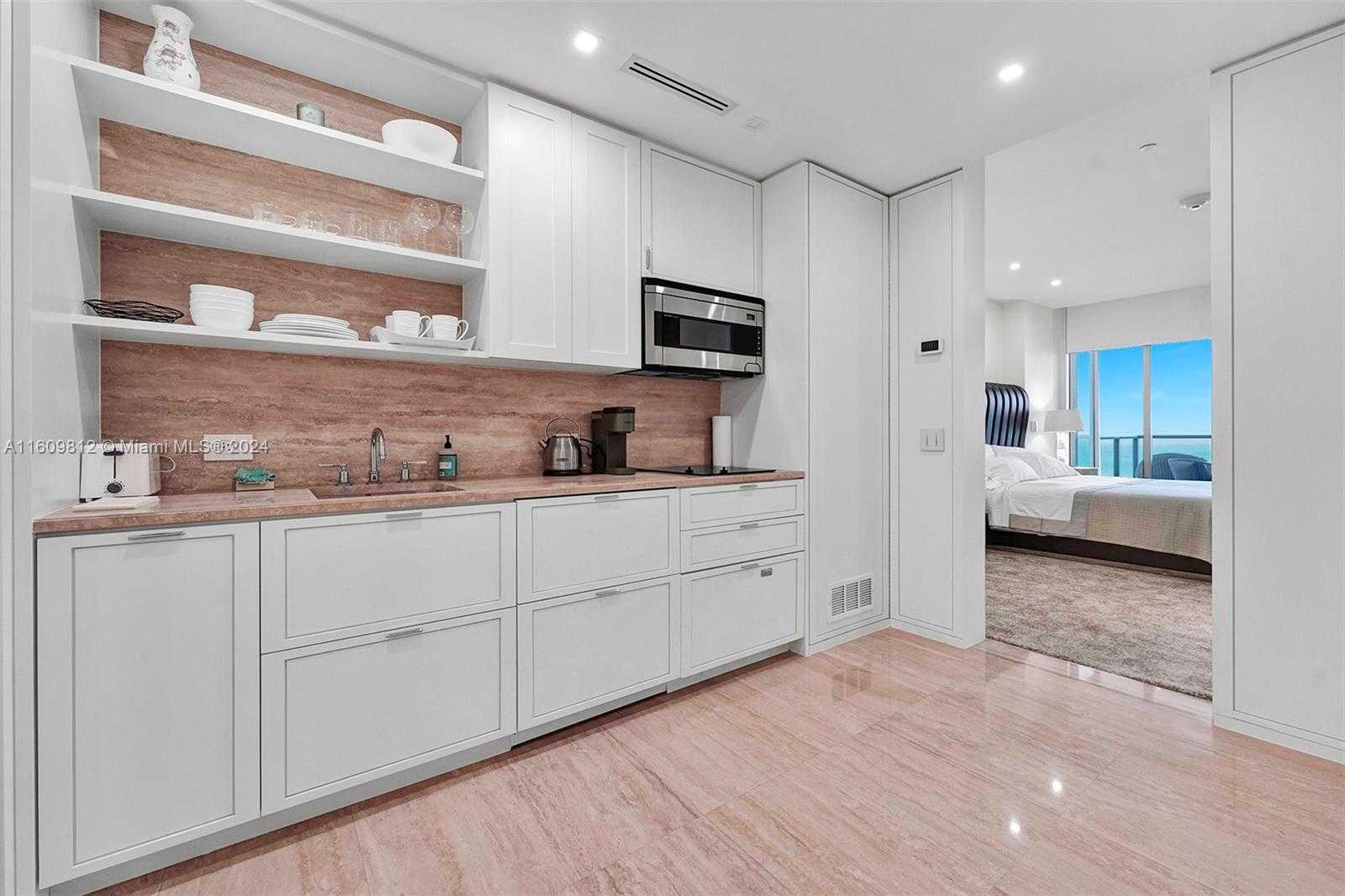 Small Image of 9703 #2501/03, Bal Harbour Number 47