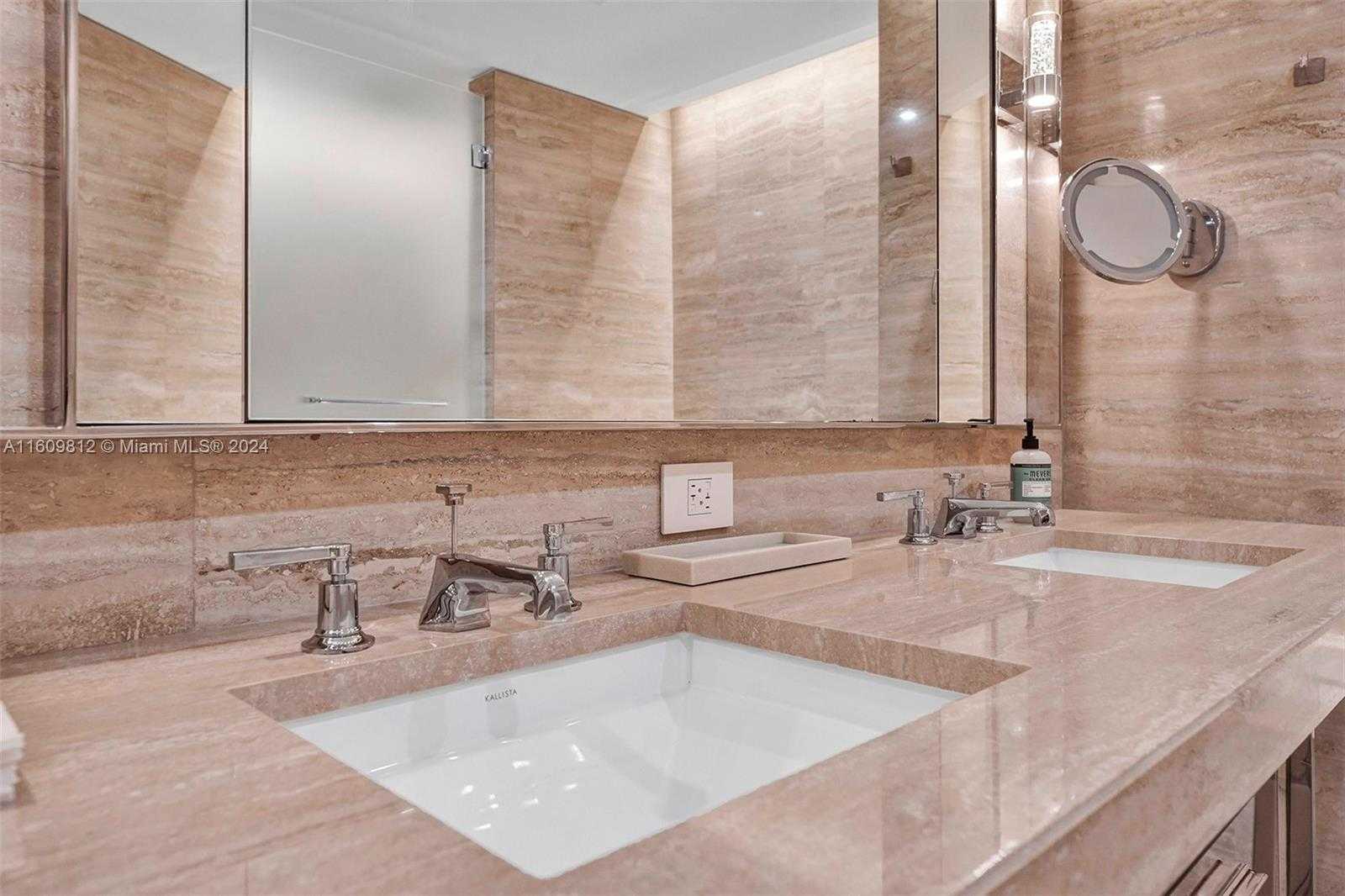 Small Image of 9703 #2501/03, Bal Harbour Number 54