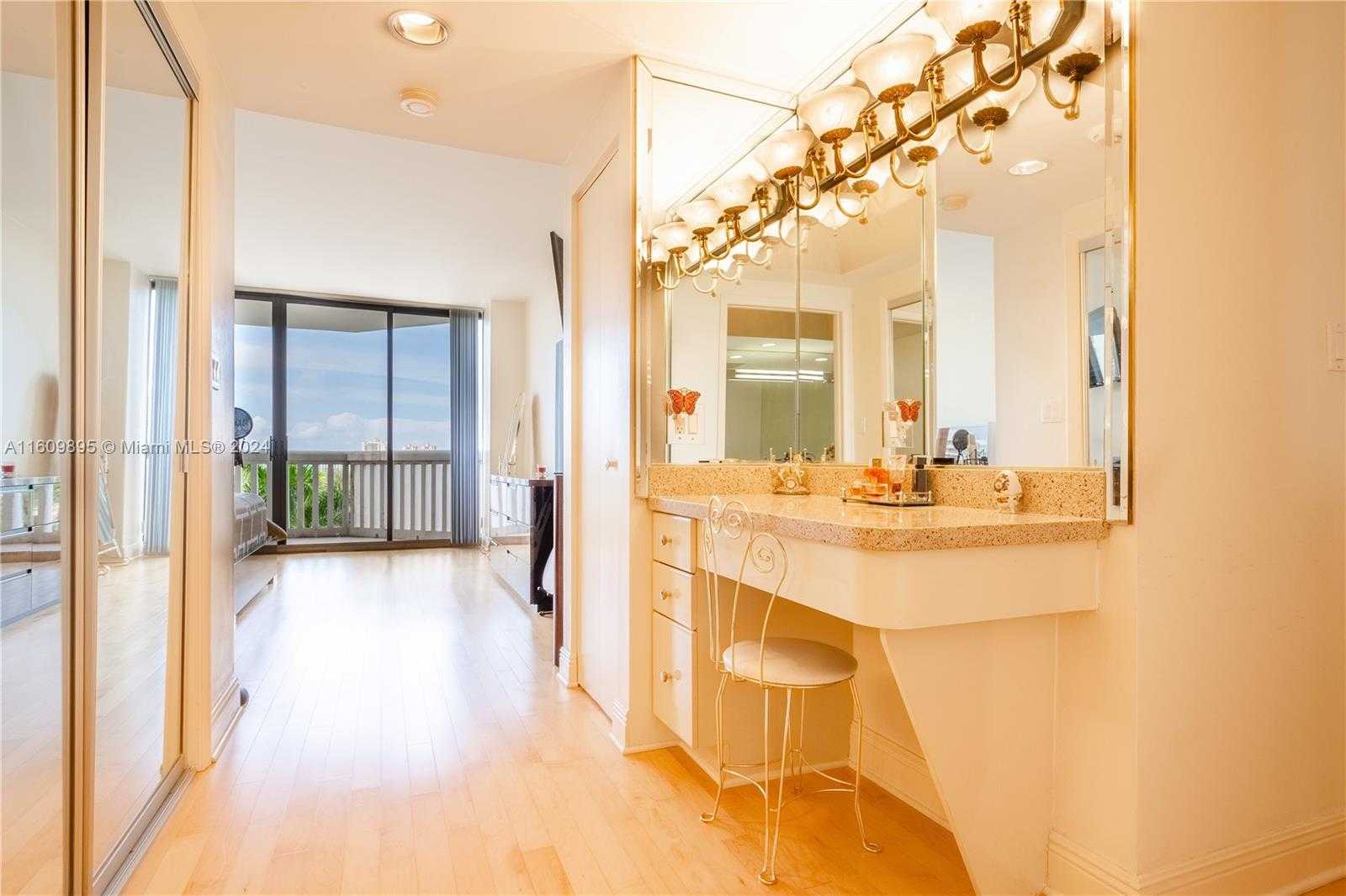 Small Image of 2000 ISLAND BLVD #910, Aventura Number 18