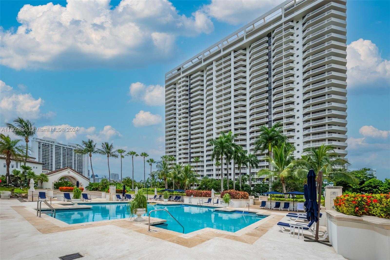 Small Image of 2000 ISLAND BLVD #910, Aventura Number 26