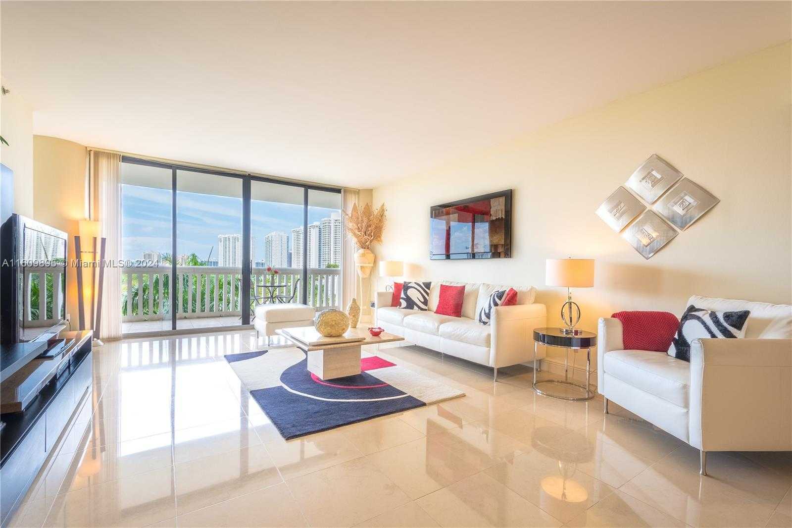 Small Image of 2000 ISLAND BLVD #910, Aventura Number 6