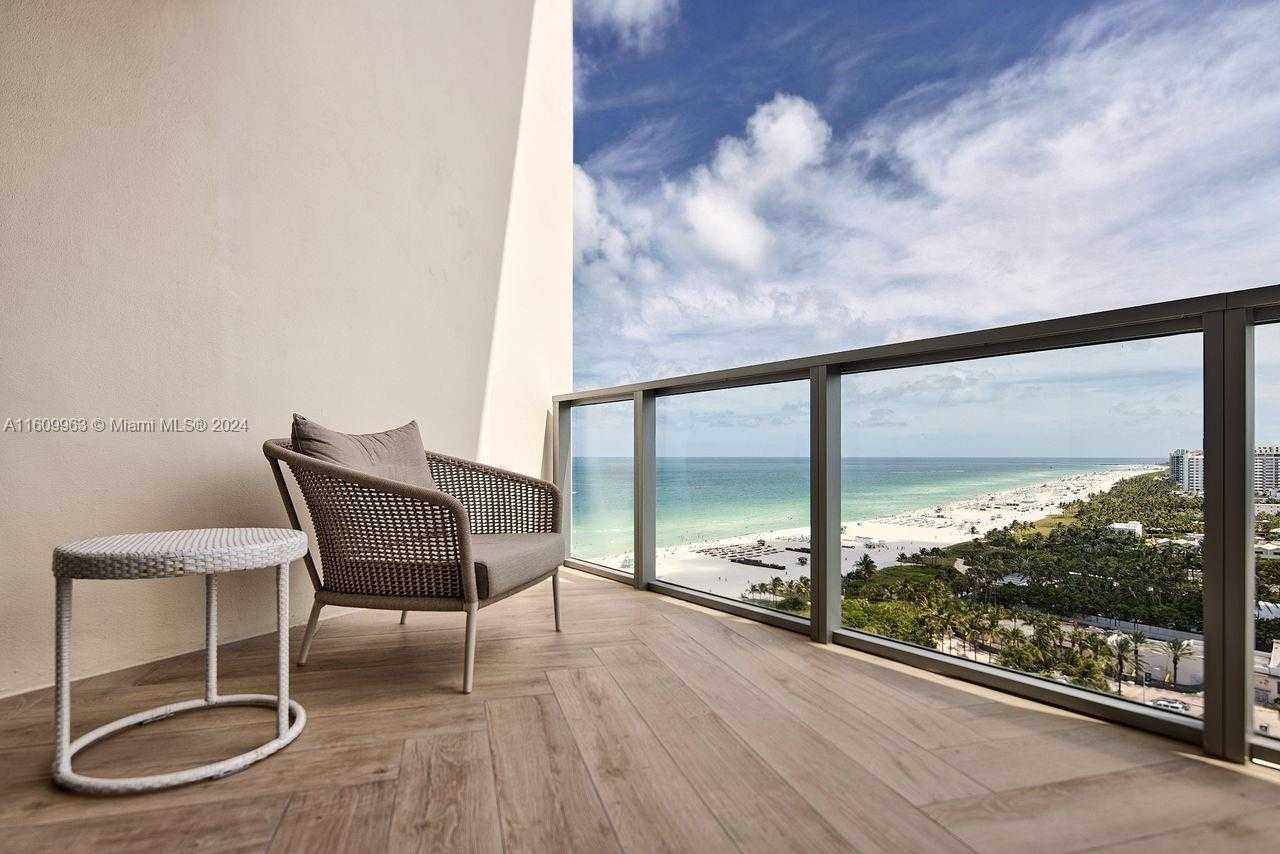Small Image of 2201 COLLINS AVE #1718, Miami Beach Number 2