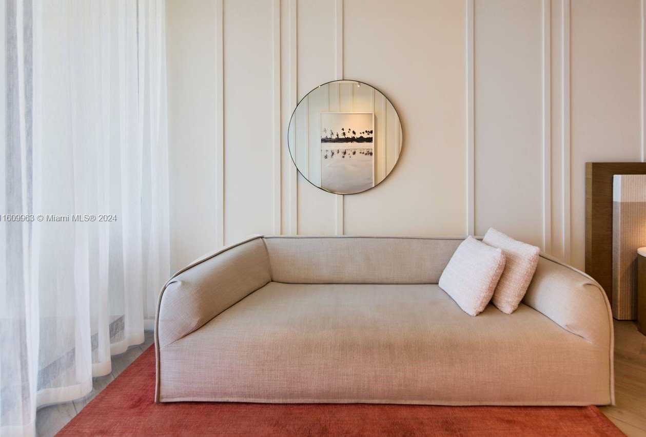Small Image of 2201 COLLINS AVE #1718, Miami Beach Number 7