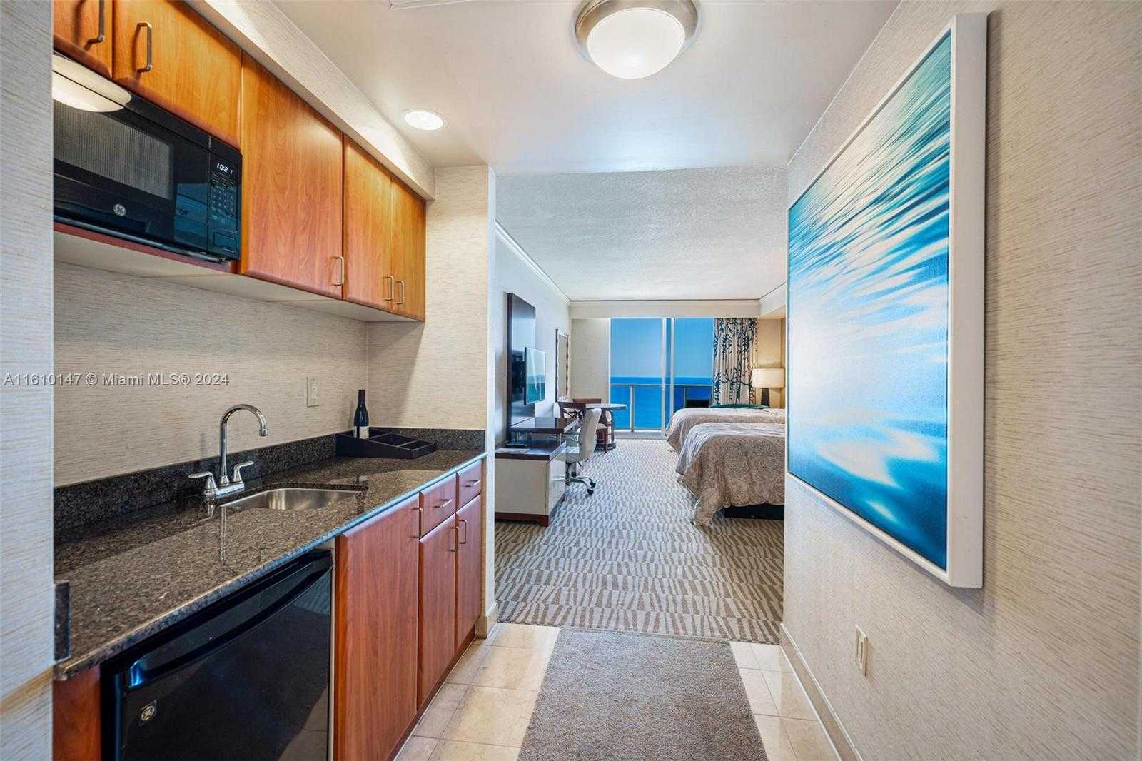 Small Image of 18001 COLLINS AVE #3006, Sunny Isles Beach Number 11
