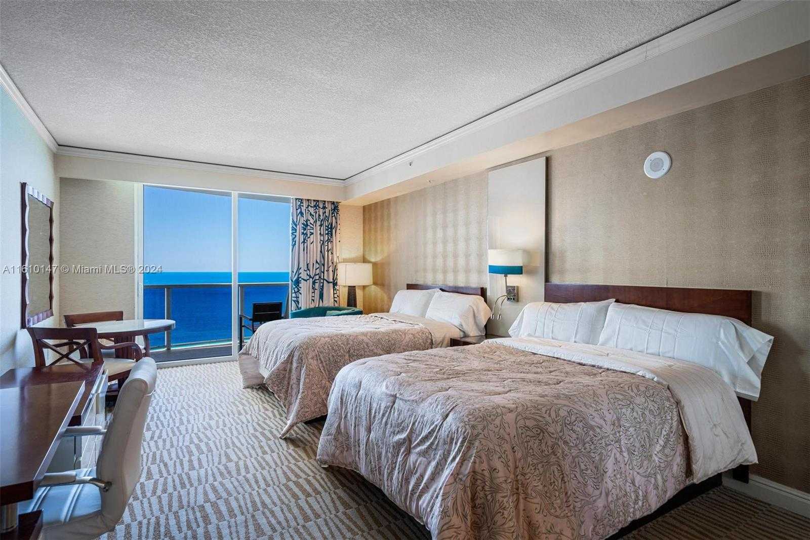 Small Image of 18001 COLLINS AVE #3006, Sunny Isles Beach Number 4