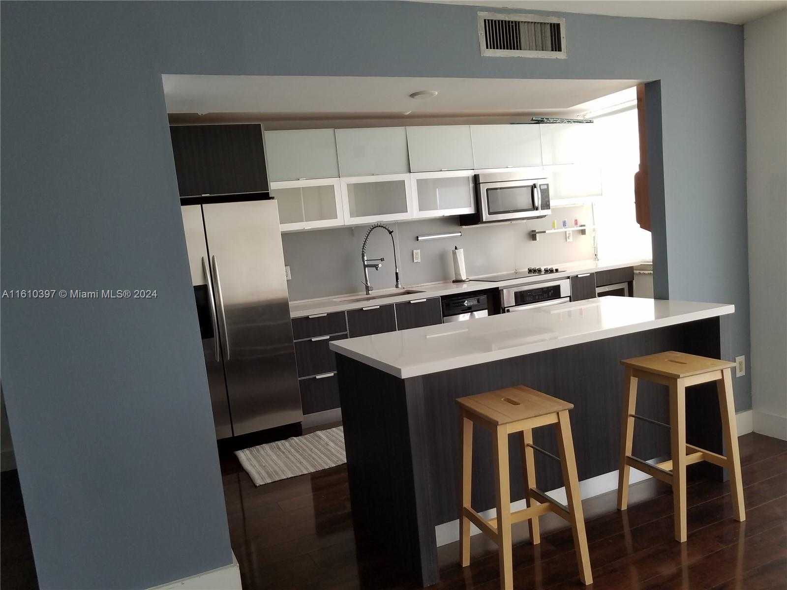 Small Image of 18021 BISCAYNE BLVD #501, Aventura Number 2