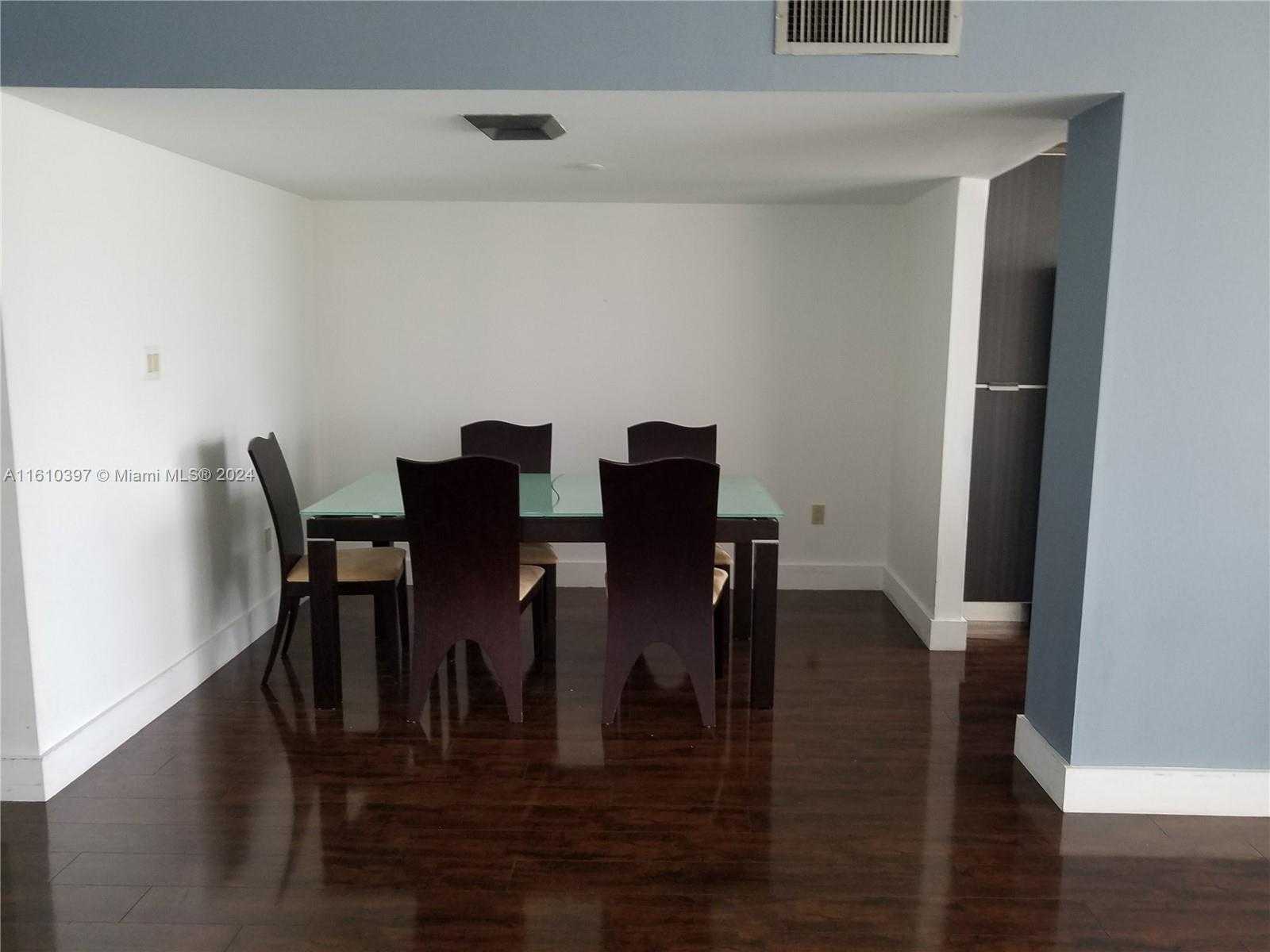 Small Image of 18021 BISCAYNE BLVD #501, Aventura Number 3