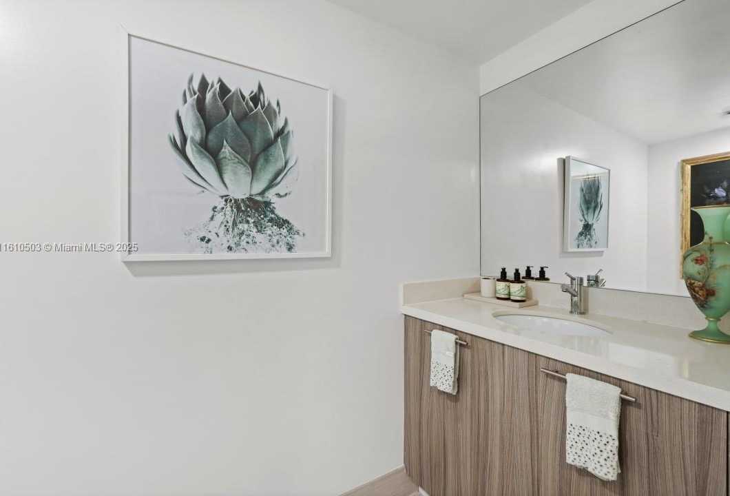 Small Image of 6700 INDIAN CREEK DR #1208, Miami Beach Number 18