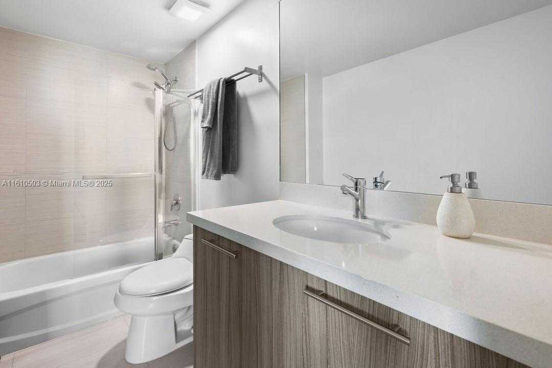 Small Image of 6700 INDIAN CREEK DR #1208, Miami Beach Number 25