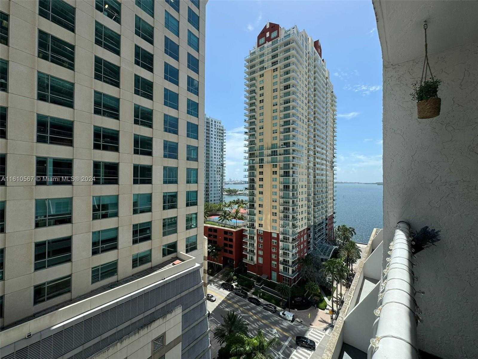 Small Image of 1200 BRICKELL BAY DR #1610, Miami Number 15