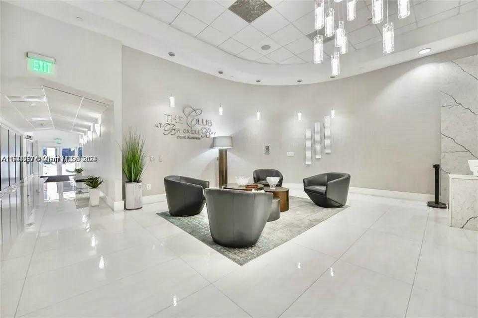 Small Image of 1200 BRICKELL BAY DR #1610, Miami Number 24