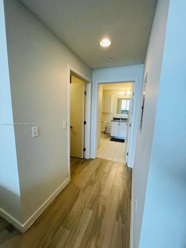Small Image of 999 SOUTH WEST 1ST AVE #2613, Miami Number 13