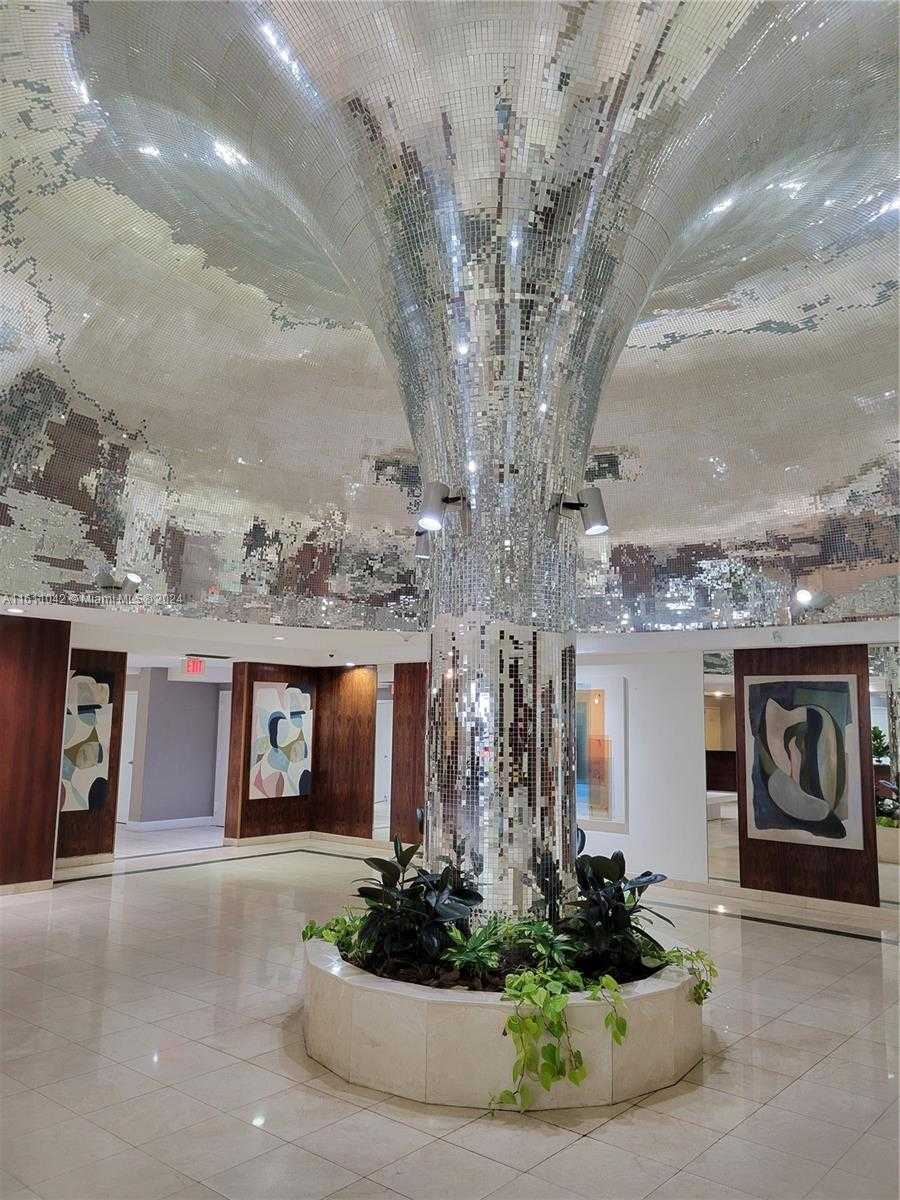Small Image of 2655 COLLINS AVE #2302, Miami Beach Number 38