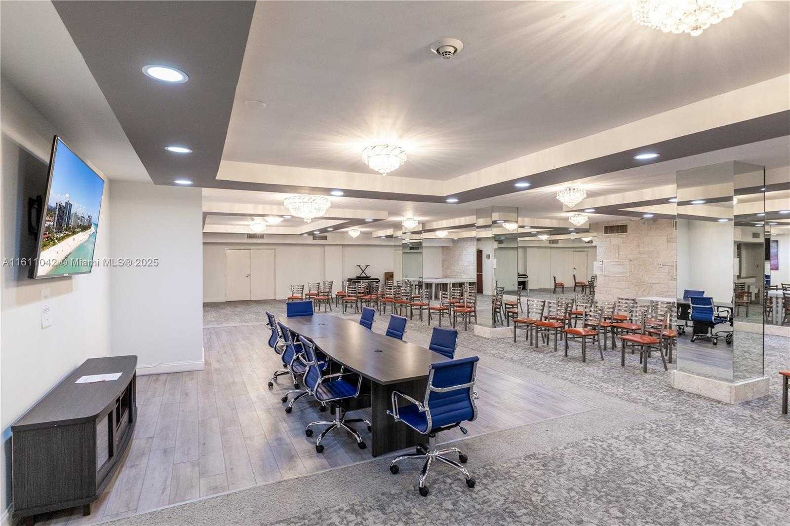 Small Image of 2655 COLLINS AVE #2302, Miami Beach Number 48