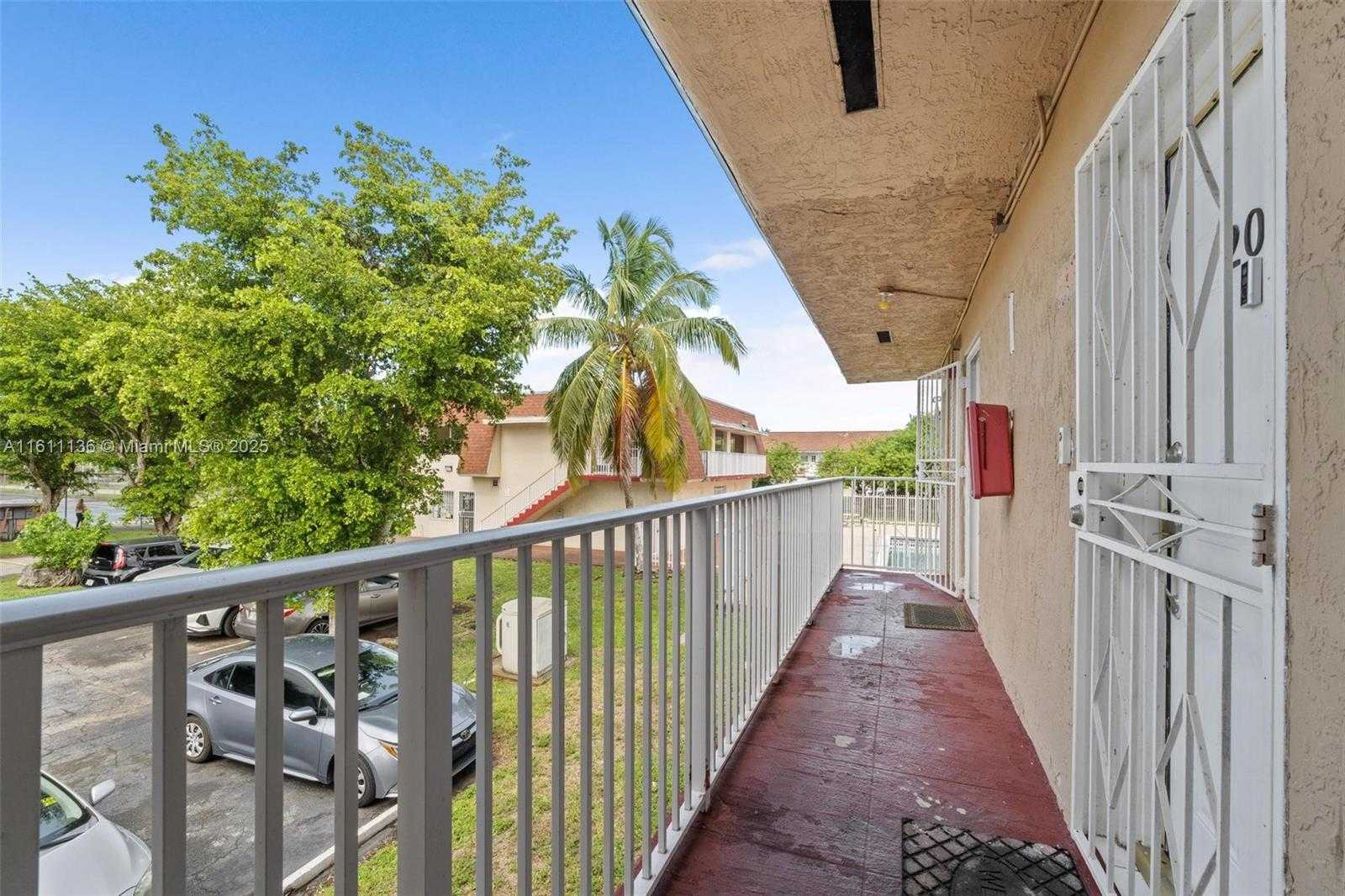 Small Image of 310 NORTH WEST 107TH AVE #202, Miami Number 12