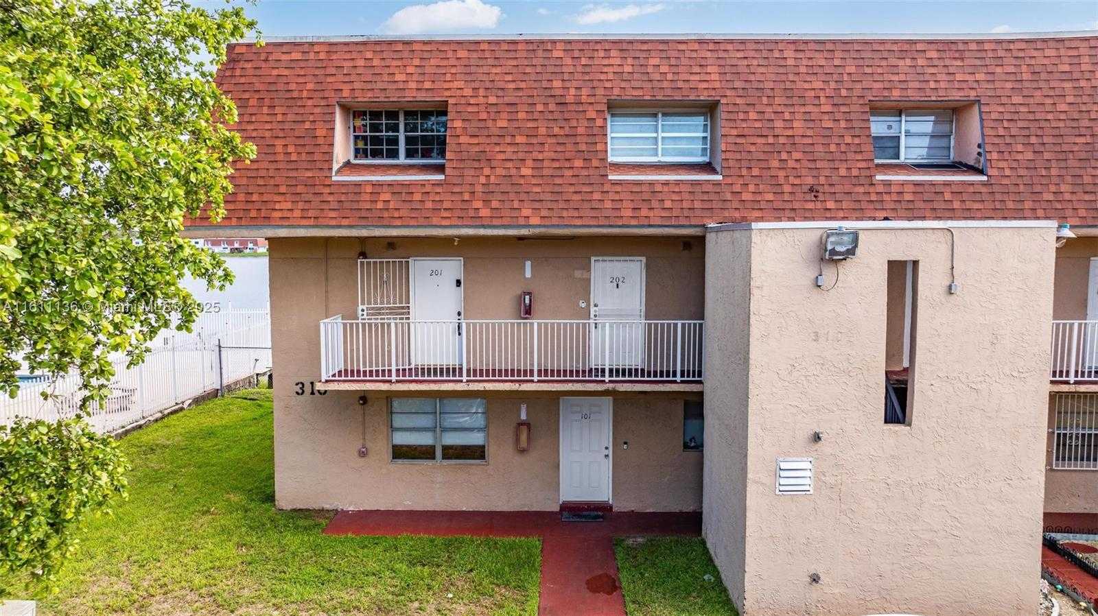 Small Image of 310 NORTH WEST 107TH AVE #202, Miami Number 3