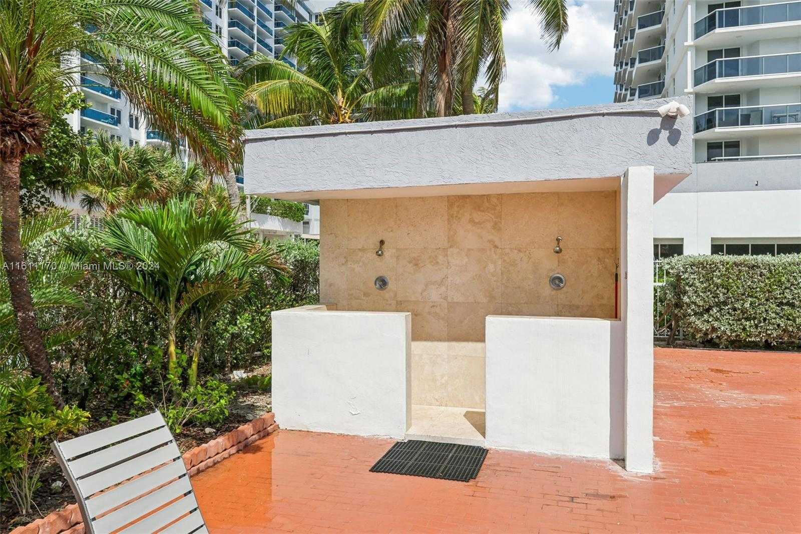 Small Image of 2401 COLLINS AVE #1011, Miami Beach Number 31