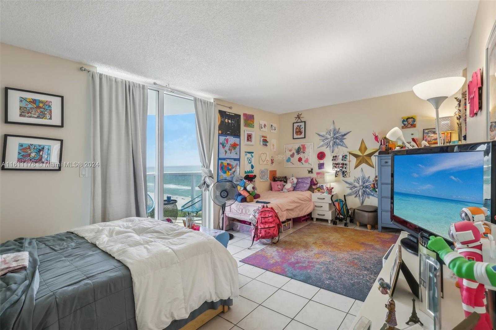 Small Image of 2401 COLLINS AVE #1612, Miami Beach Number 14