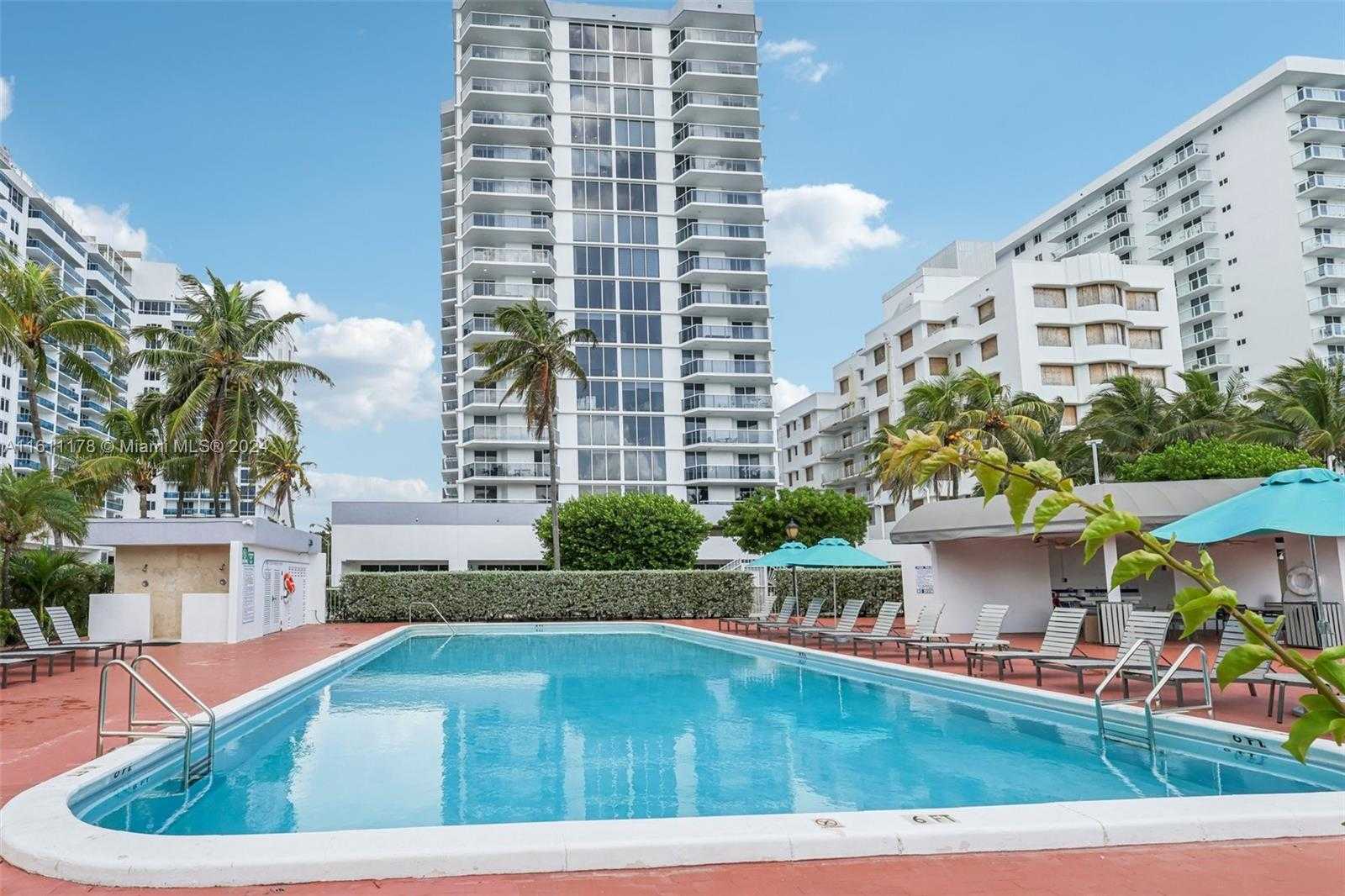 Small Image of 2401 COLLINS AVE #1612, Miami Beach Number 16