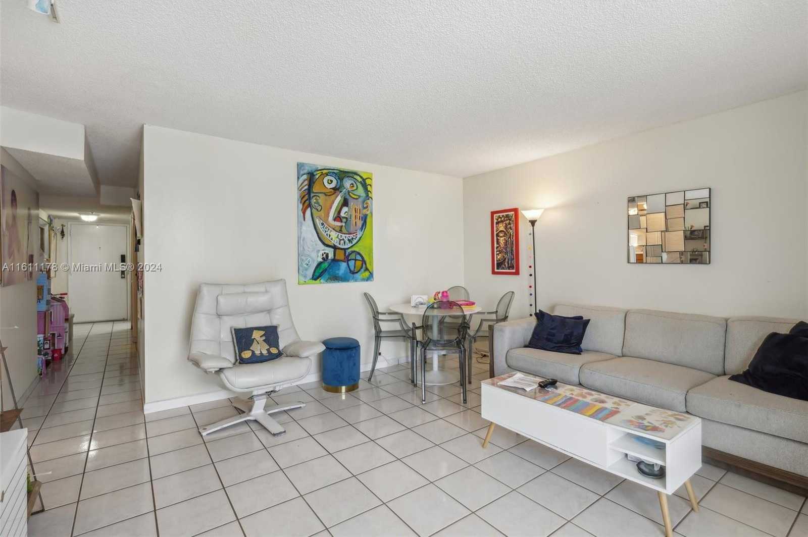 Small Image of 2401 COLLINS AVE #1612, Miami Beach Number 19