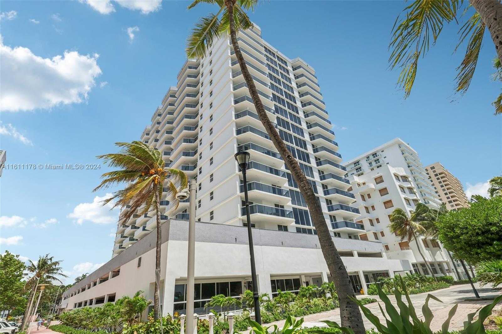 Small Image of 2401 COLLINS AVE #1612, Miami Beach Number 3