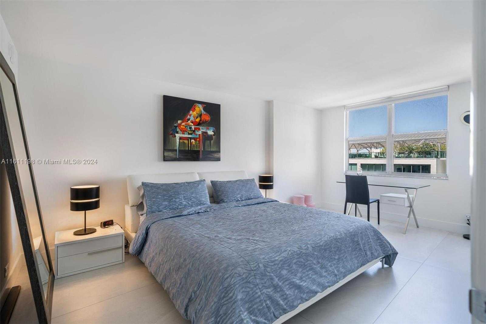Small Image of 6039 COLLINS AVE #734, Miami Beach Number 11