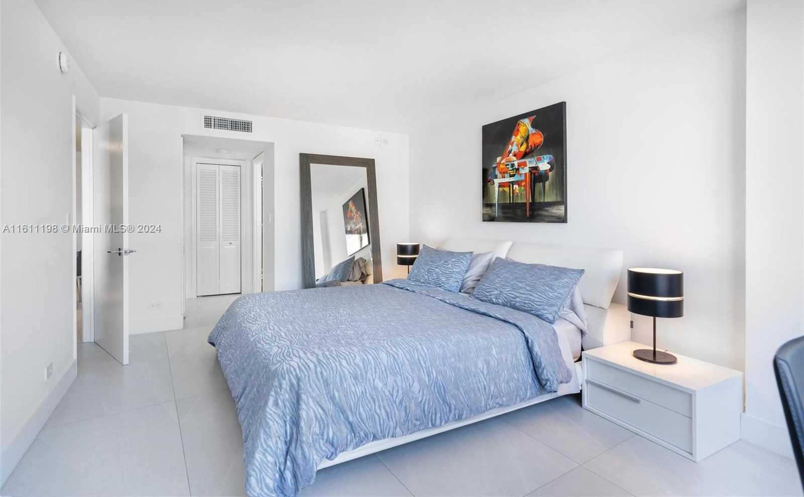 Small Image of 6039 COLLINS AVE #734, Miami Beach Number 12