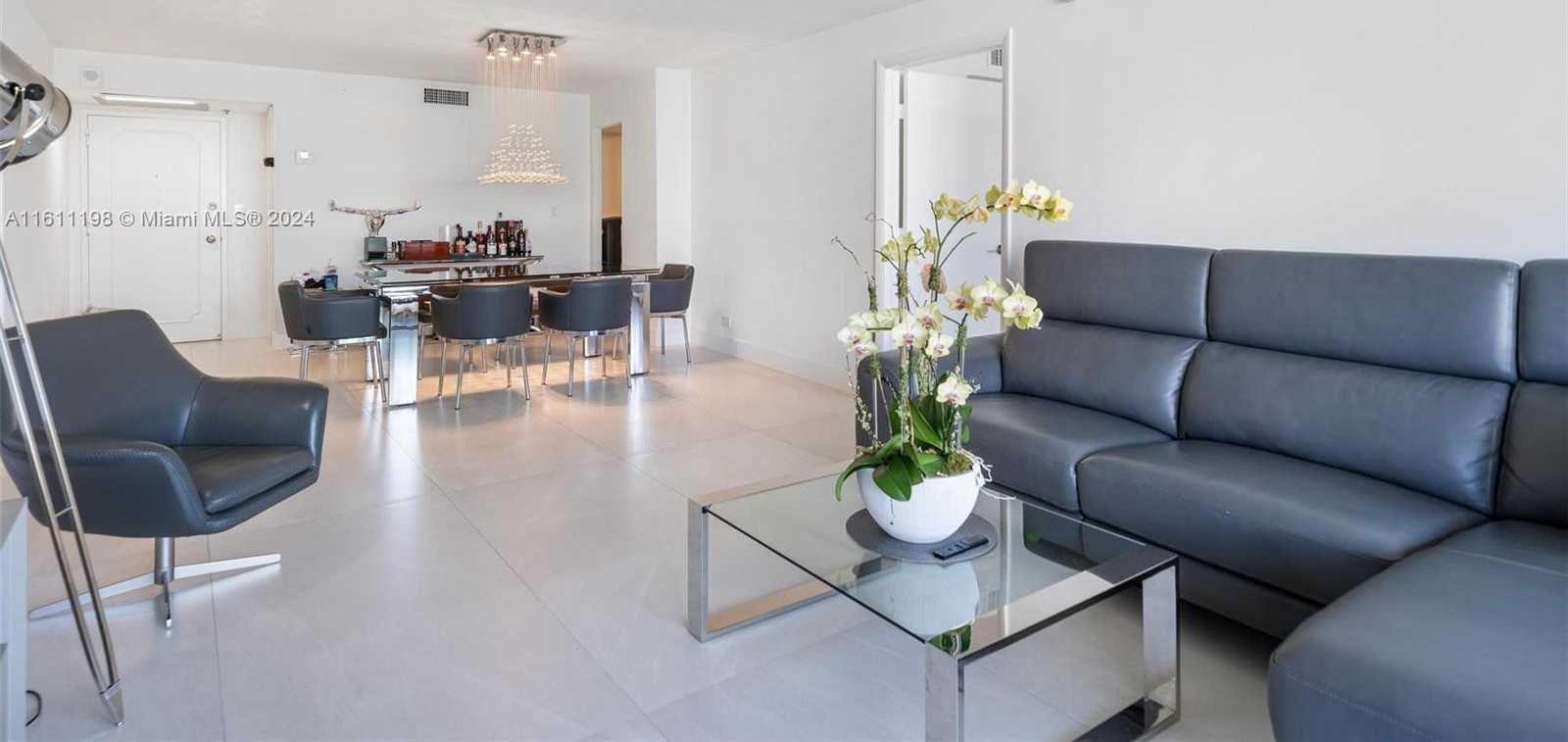 Small Image of 6039 COLLINS AVE #734, Miami Beach Number 4