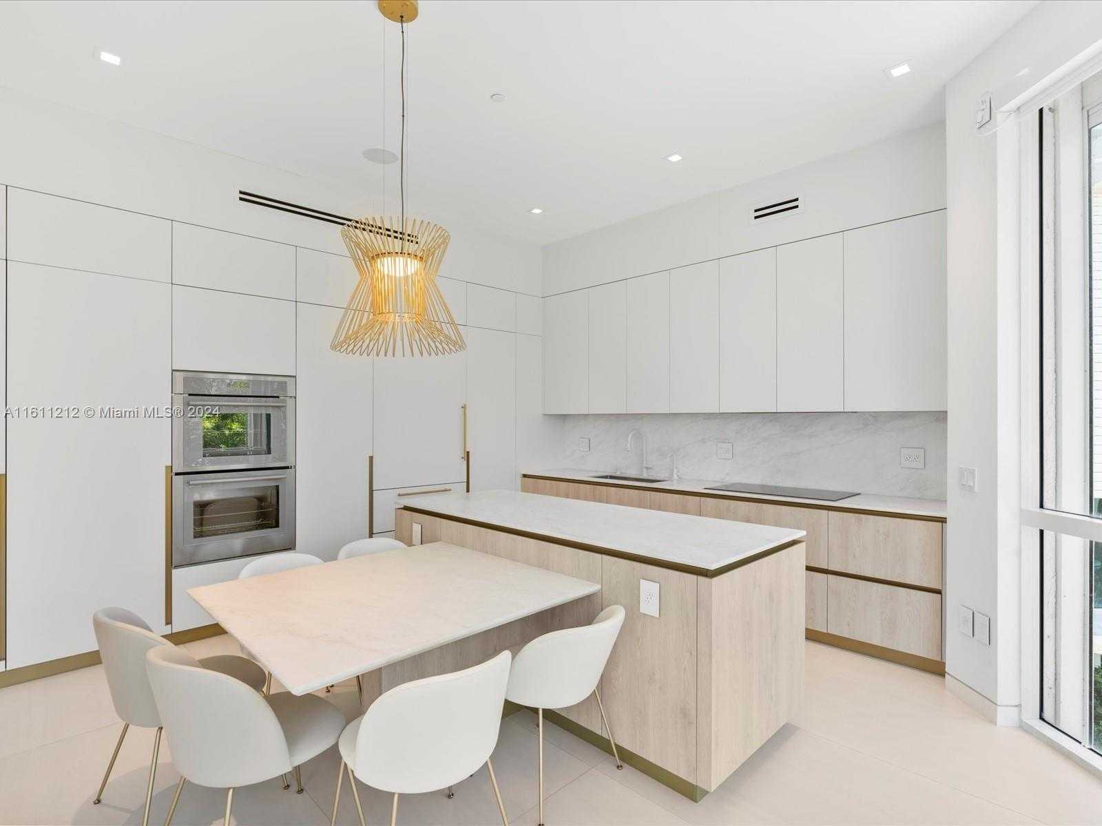 Small Image of 16500 COLLINS AVE #TH-8, Sunny Isles Beach Number 15