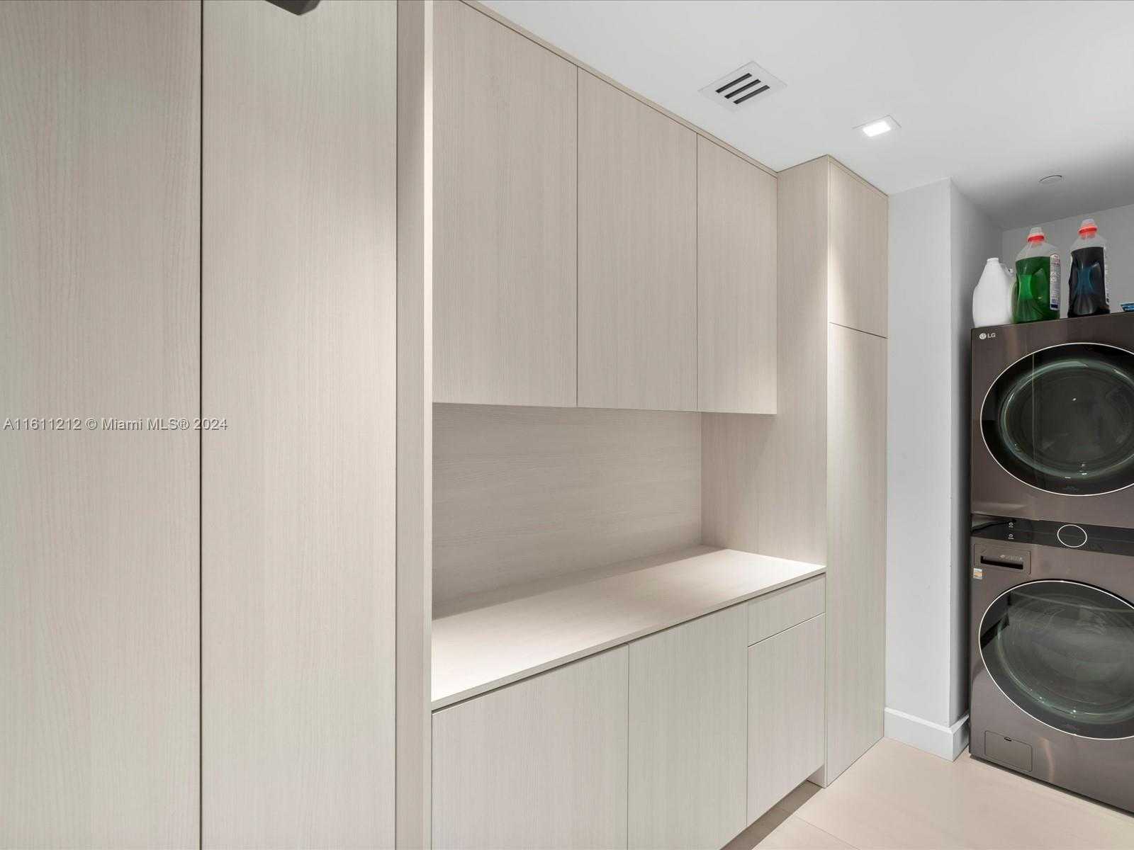 Small Image of 16500 COLLINS AVE #TH-8, Sunny Isles Beach Number 20