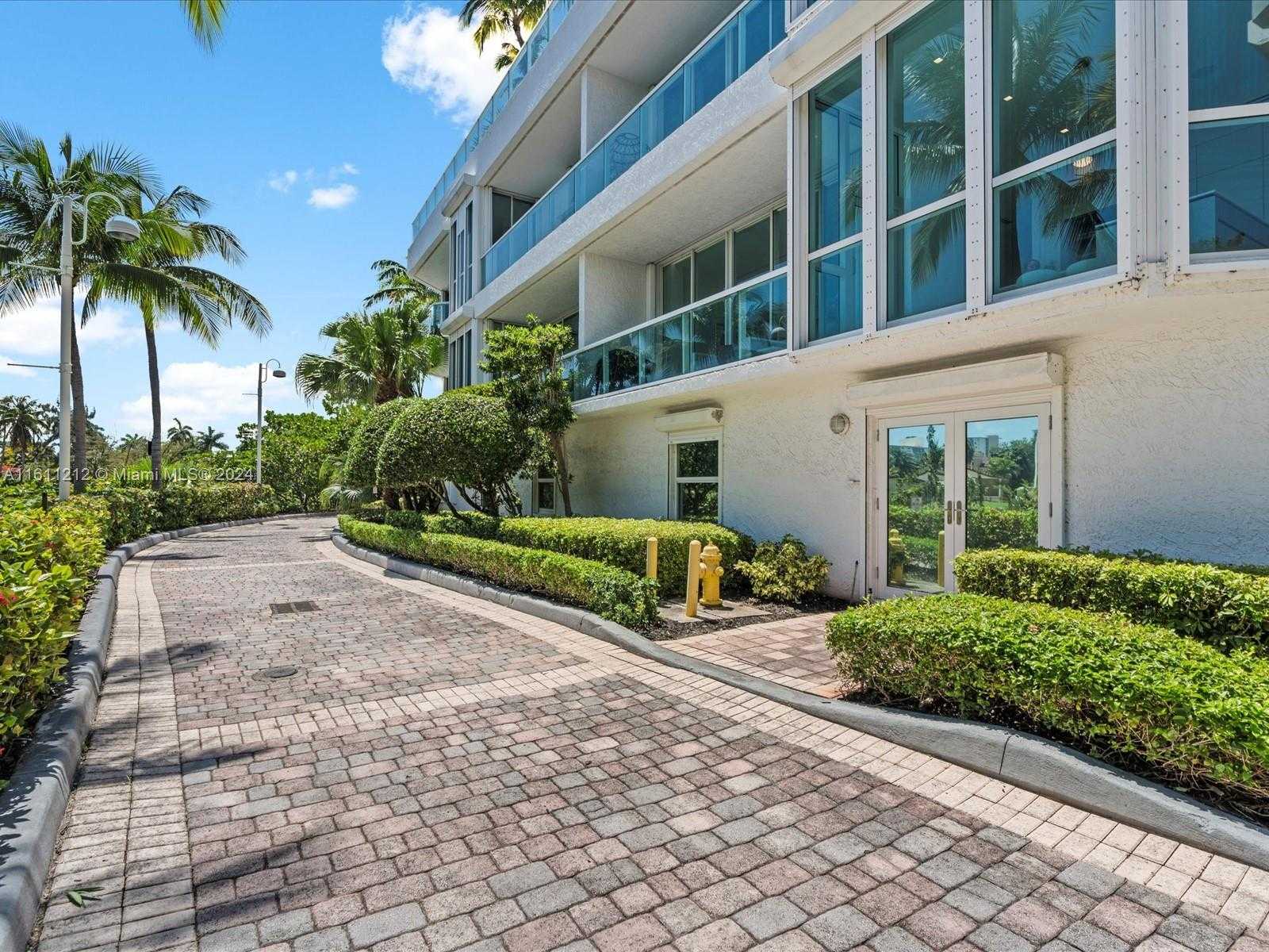 Small Image of 16500 COLLINS AVE #TH-8, Sunny Isles Beach Number 27