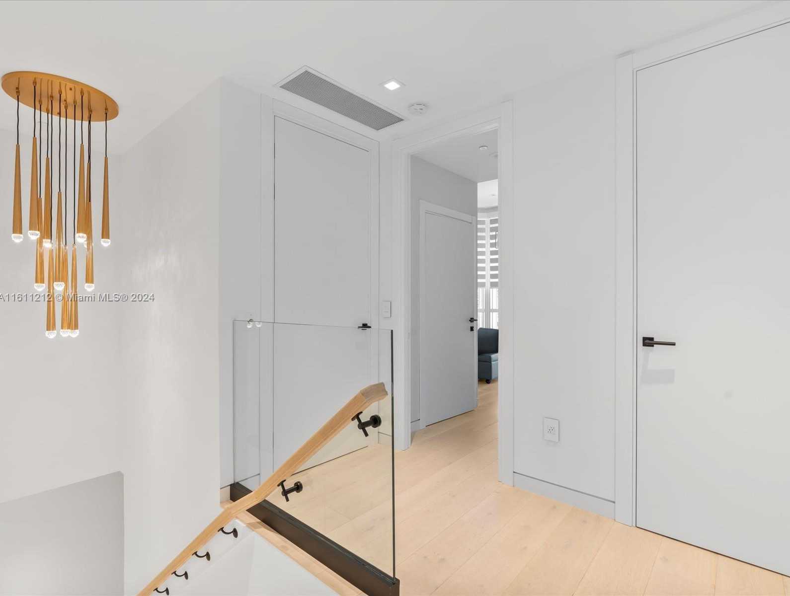 Small Image of 16500 COLLINS AVE #TH-8, Sunny Isles Beach Number 31