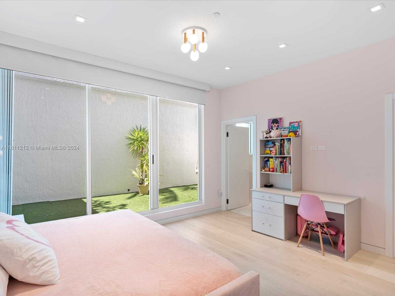 Small Image of 16500 COLLINS AVE #TH-8, Sunny Isles Beach Number 33