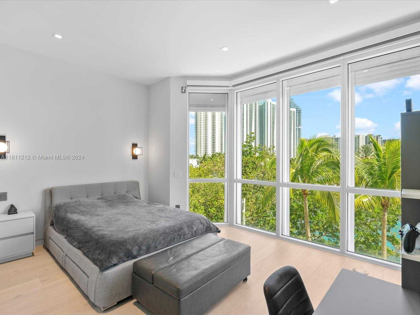 Small Image of 16500 COLLINS AVE #TH-8, Sunny Isles Beach Number 37